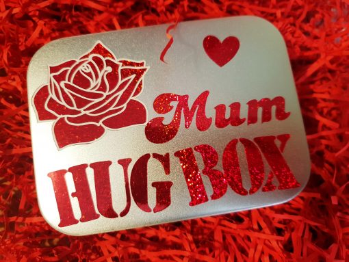 White and red rose mum tin